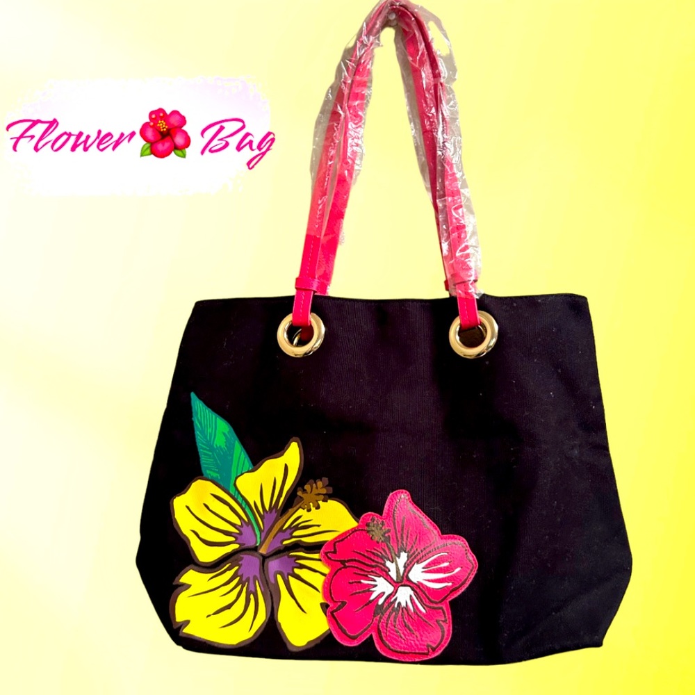 Flower Tote Bag. NWT. Must have!